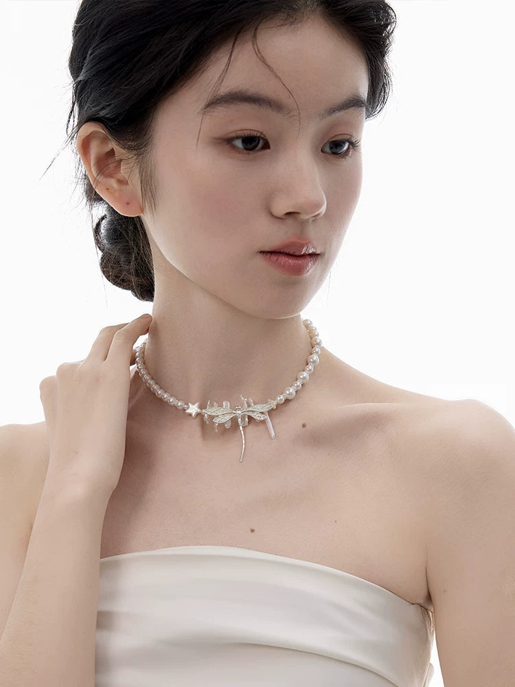 NO SOLUTION Dragonfly Baroque Pearl Necklace