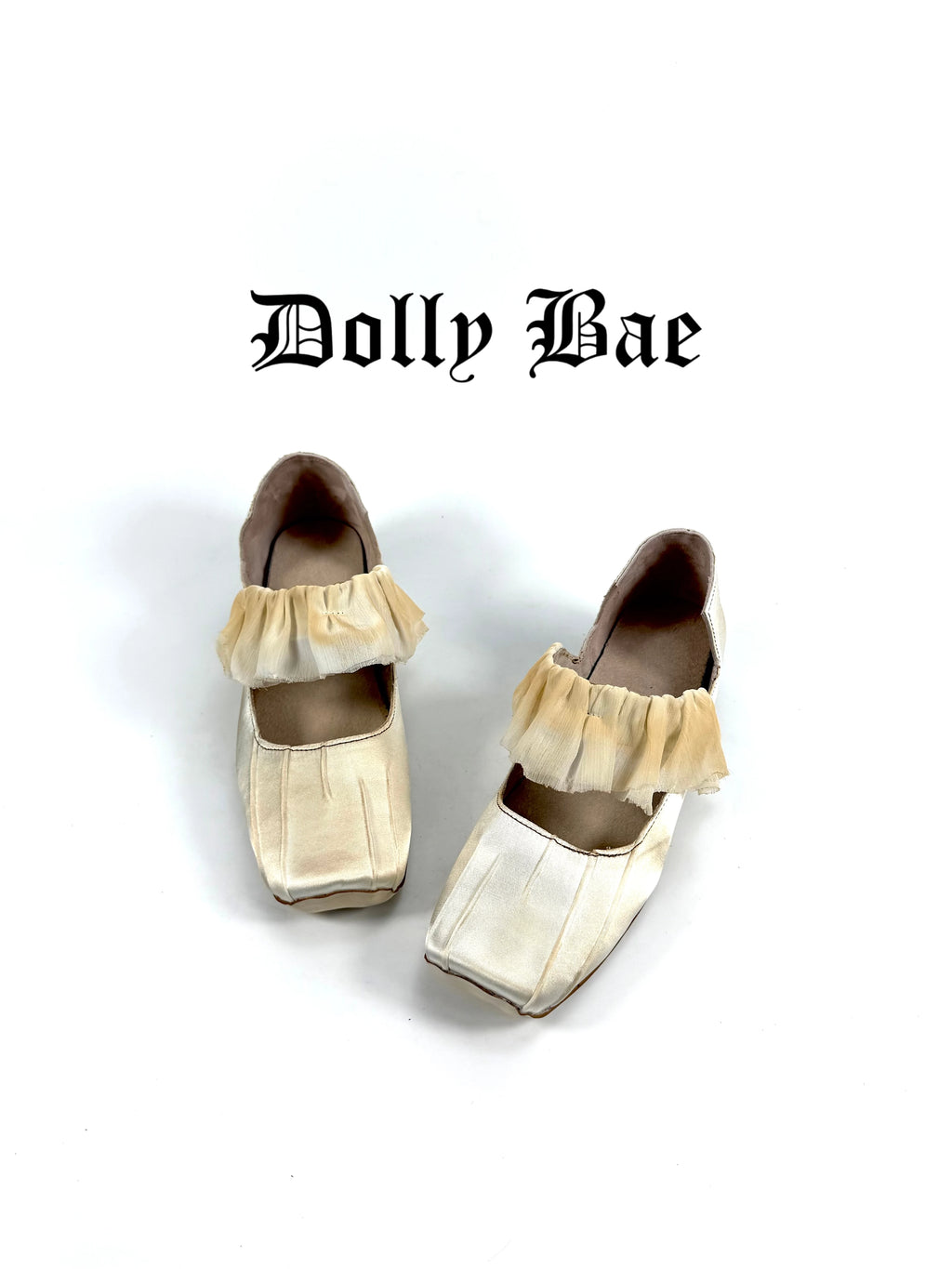 Dollybae Vintage Lace Round Heel Pleated Satin Shoes