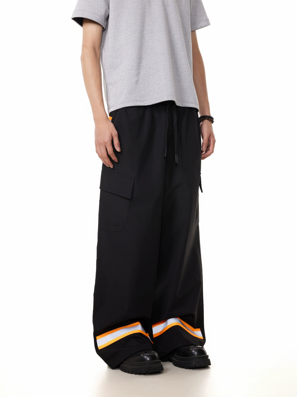 BTSG Three-dimensional Multi-pocket Retro Loose Wide-leg Cargo Pants