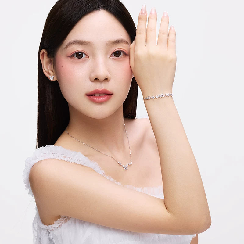 KADER Simple Premium Sparkling Butterfly Bracelet
