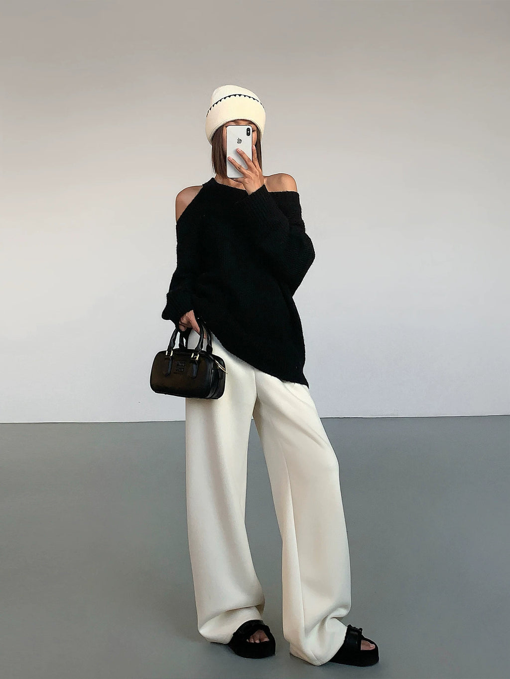 OUSPH Off-the-shoulder Knit Sweater