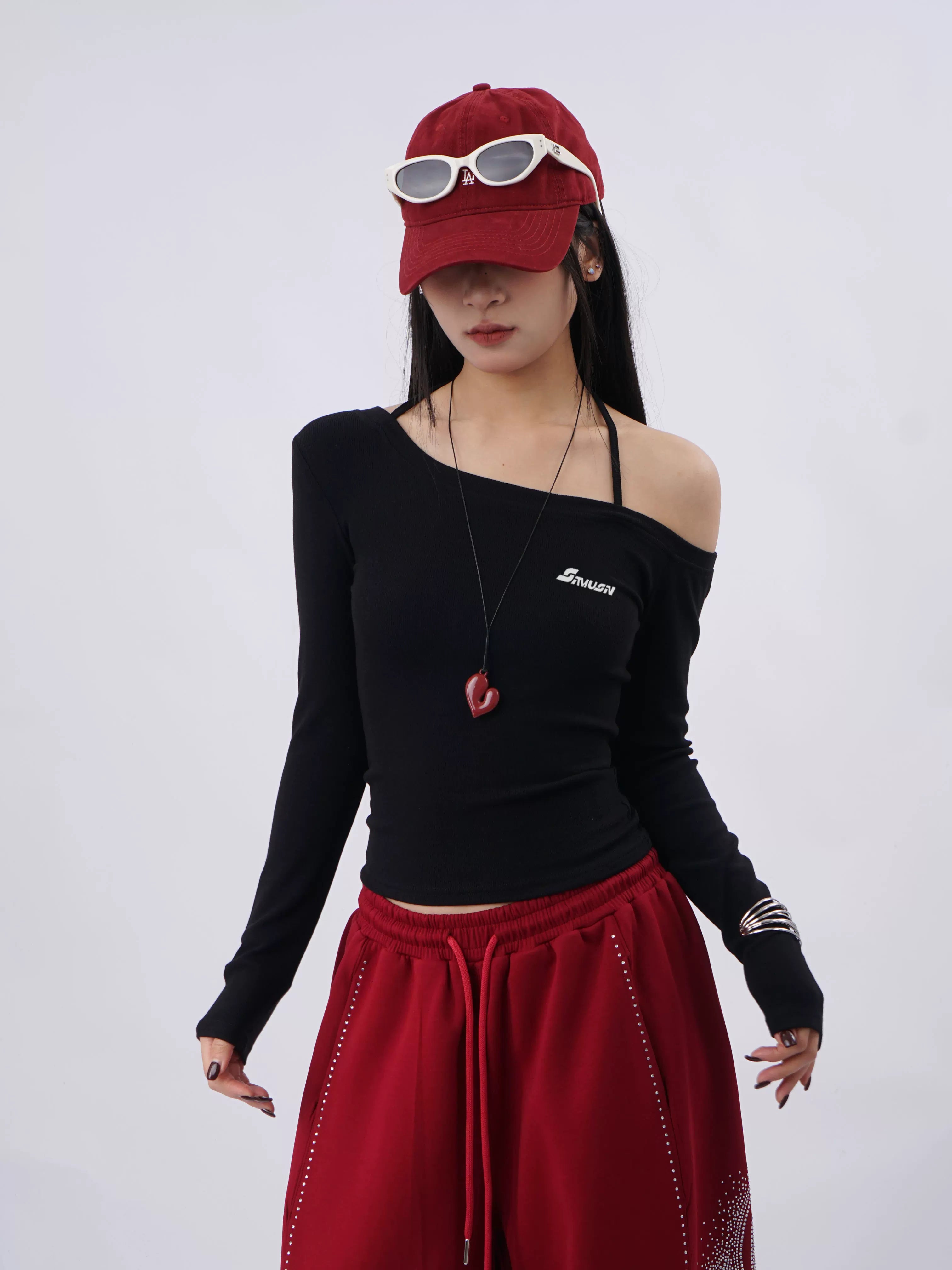 SAMUSAN Letter Embroidered Slanted Shoulder Long Sleeve