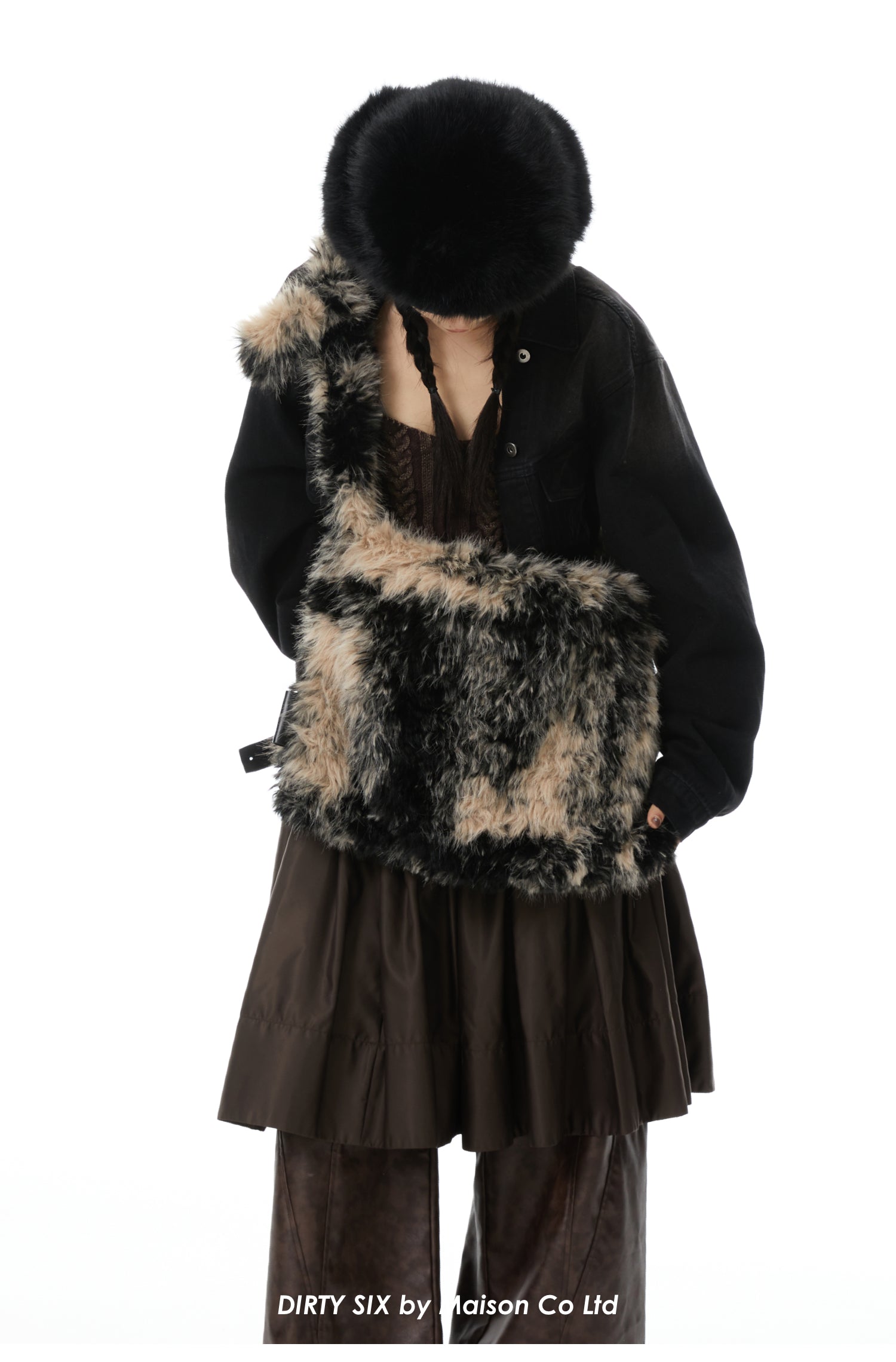 DirtySix "An Oat Cow" Wandering Wind Large Hairy Bag