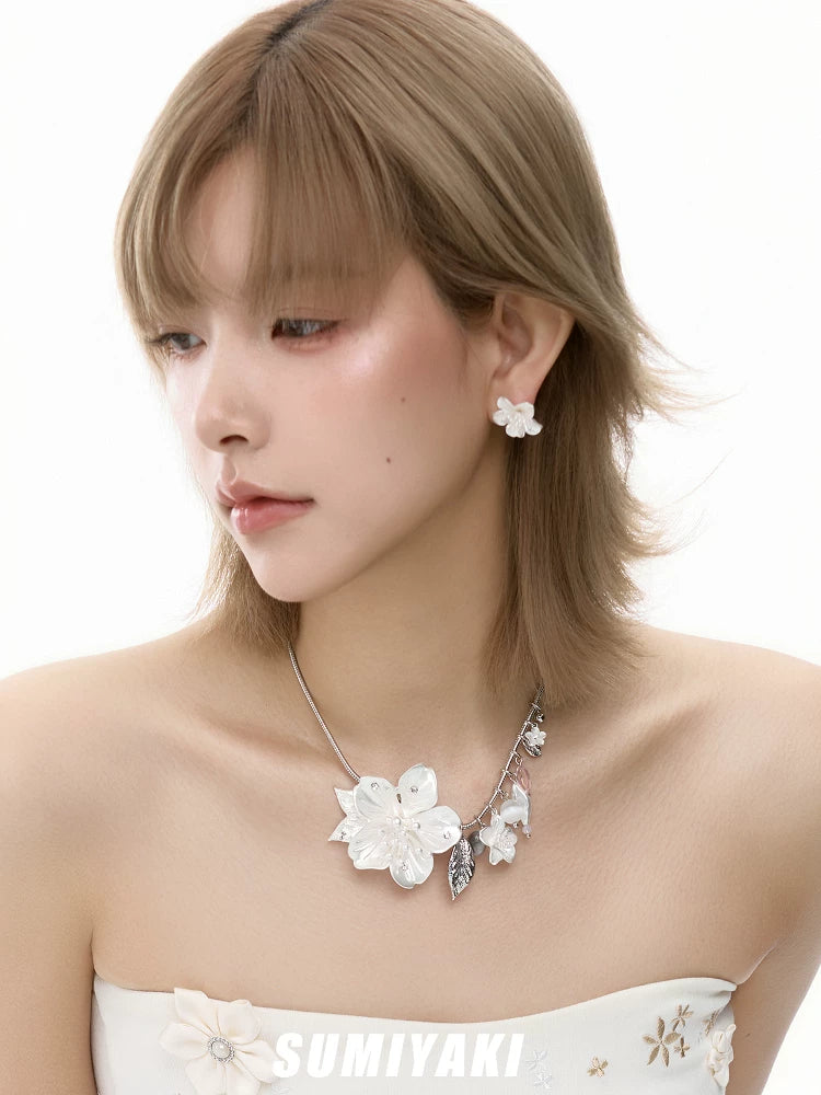 SUMIYAKI Three-dimensional Flower Earrings