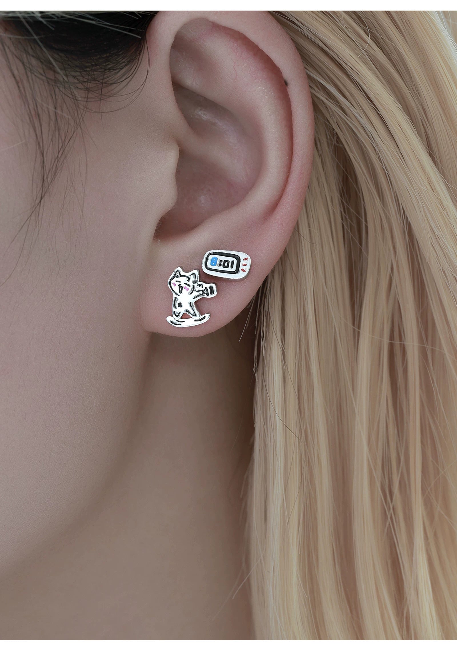 MASW Cute Working Cat Stud Earrings Fun Earrings