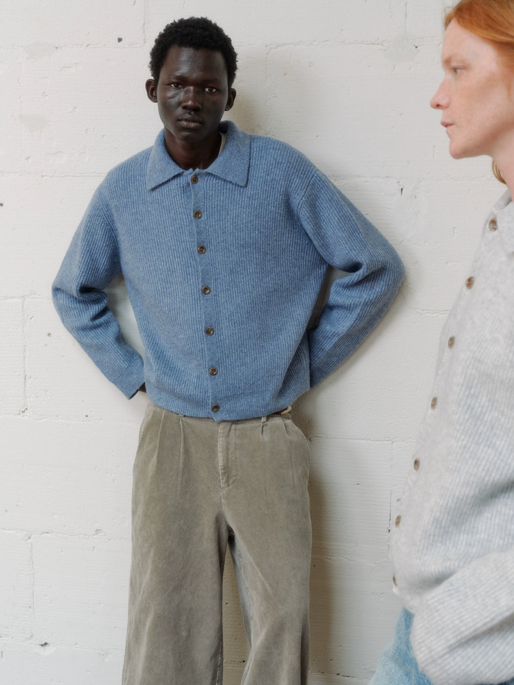 VLABMADE Simple Contrasting Button-down Knitted Cardigan