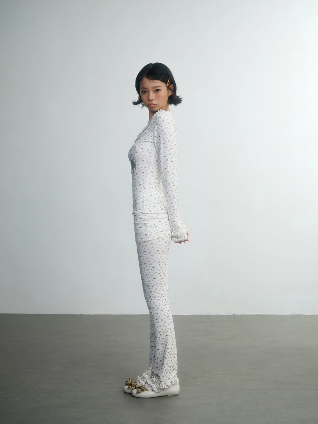 In Two Twos Pony Lace Floral Base Long Sleeve