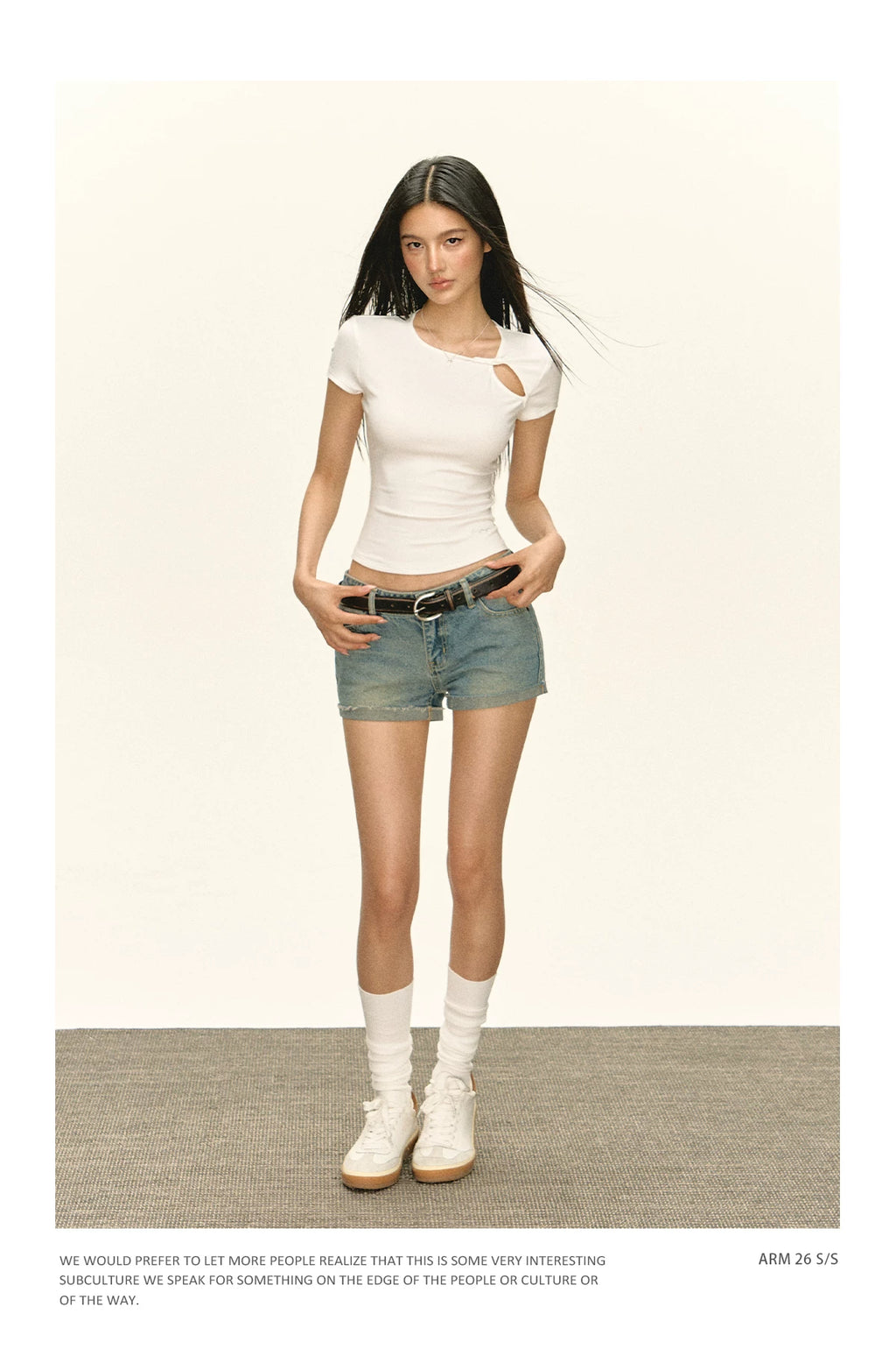 Ariseism Slim and Simple Casual Tee