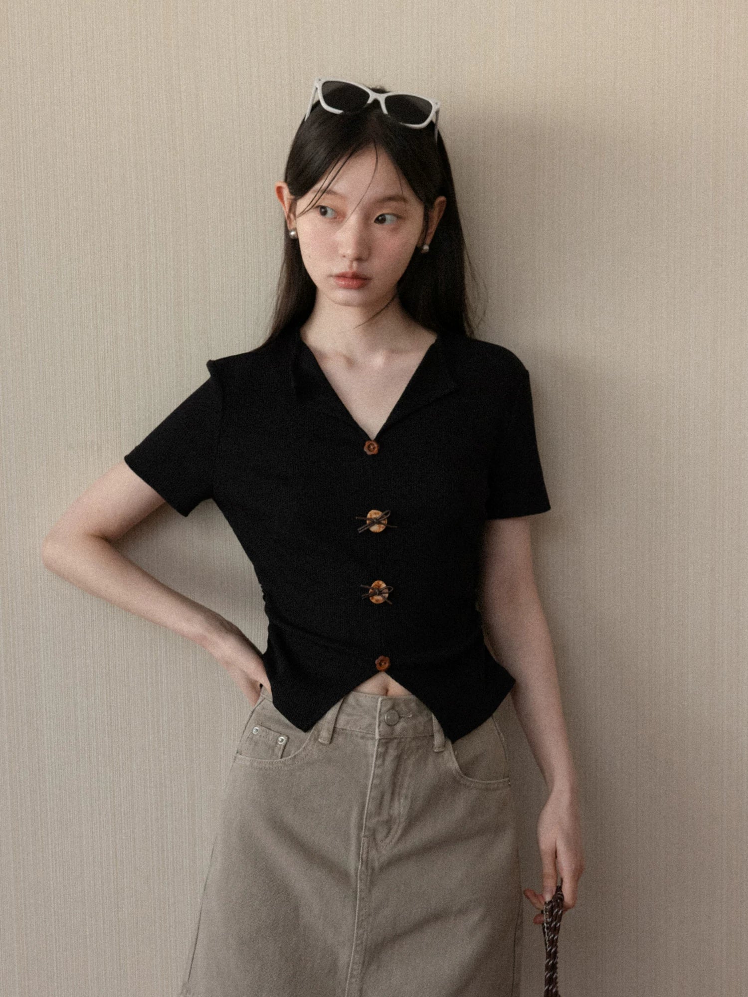 Cantonstory Retro V-neck Front Shoulder Waist Thin Tee