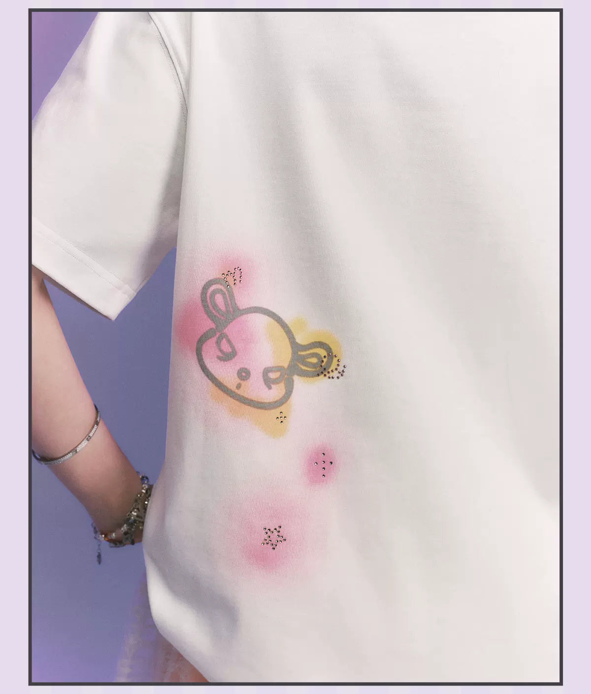 MEDM Graffiti Rhinestone Pattern Casual Tee