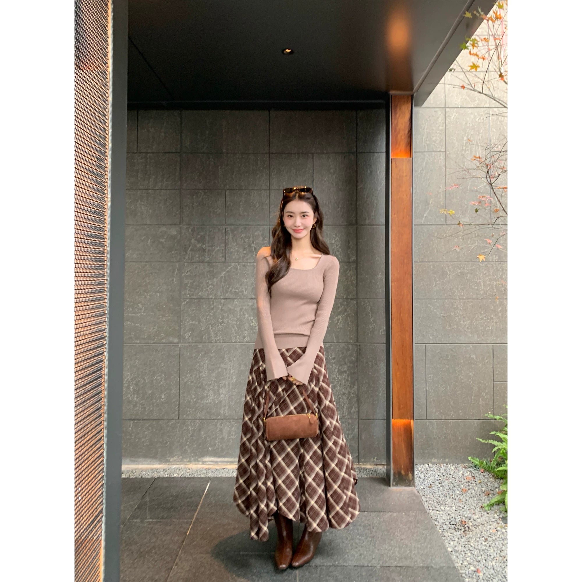 Pusumede Checked Irregular Skirt