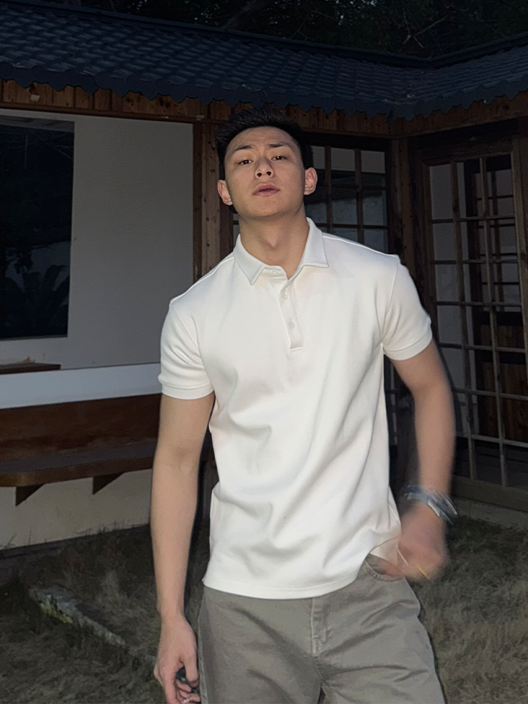 KONOOT Simple Short and Wide POLO Collar Casual Tee