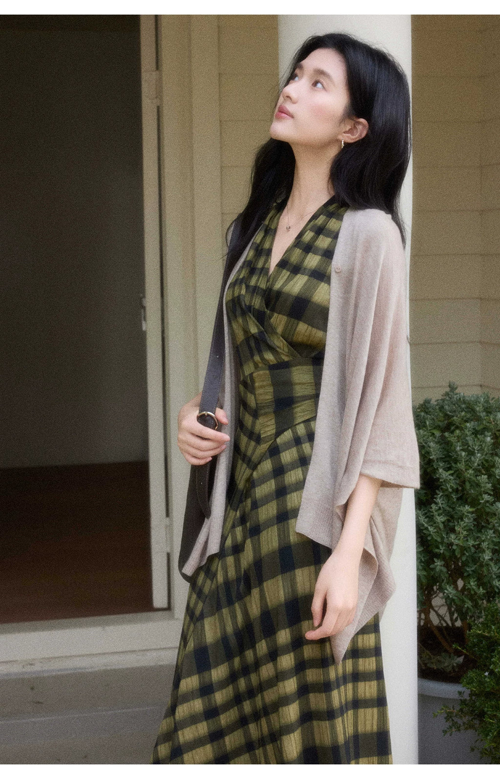 TYANG Retro V-neck Plaid Dress