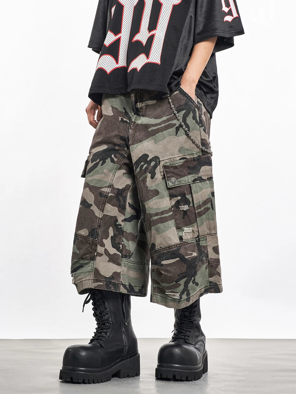 MT99 Three-dimensional Wear Multi-pocket Camouflage Shorts