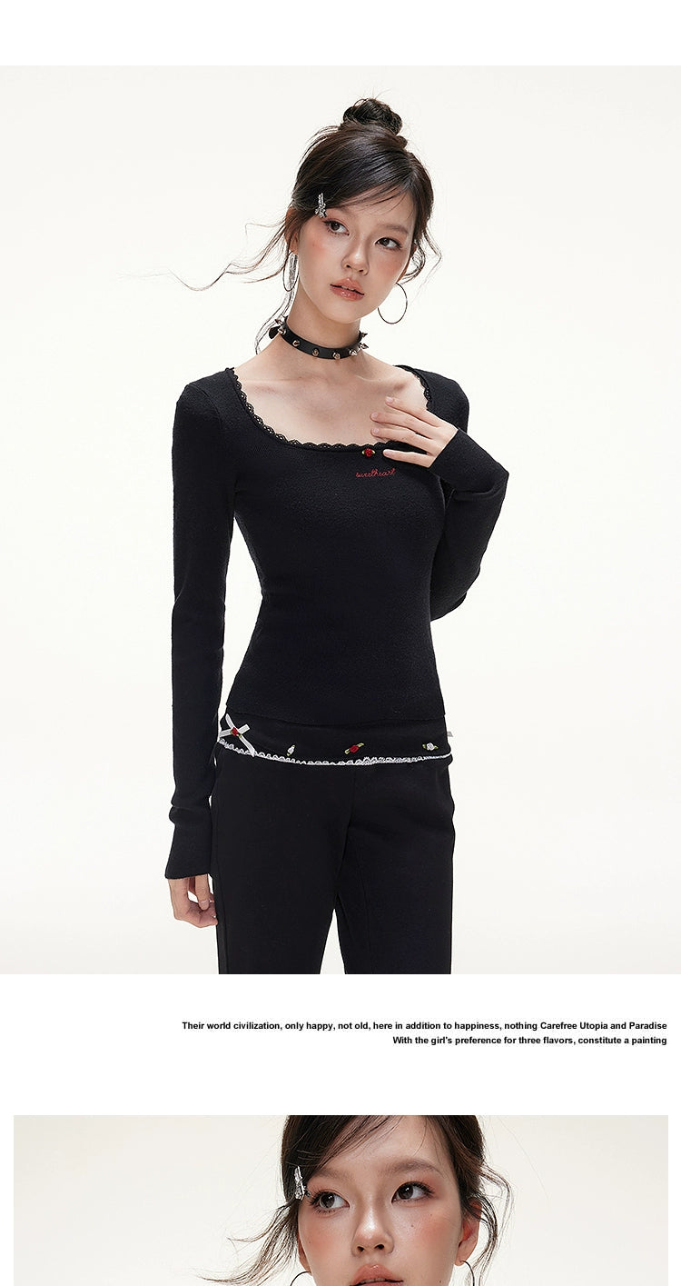 Imone Lace Contrasting Color Rose Generous Neck Knitted Sweater