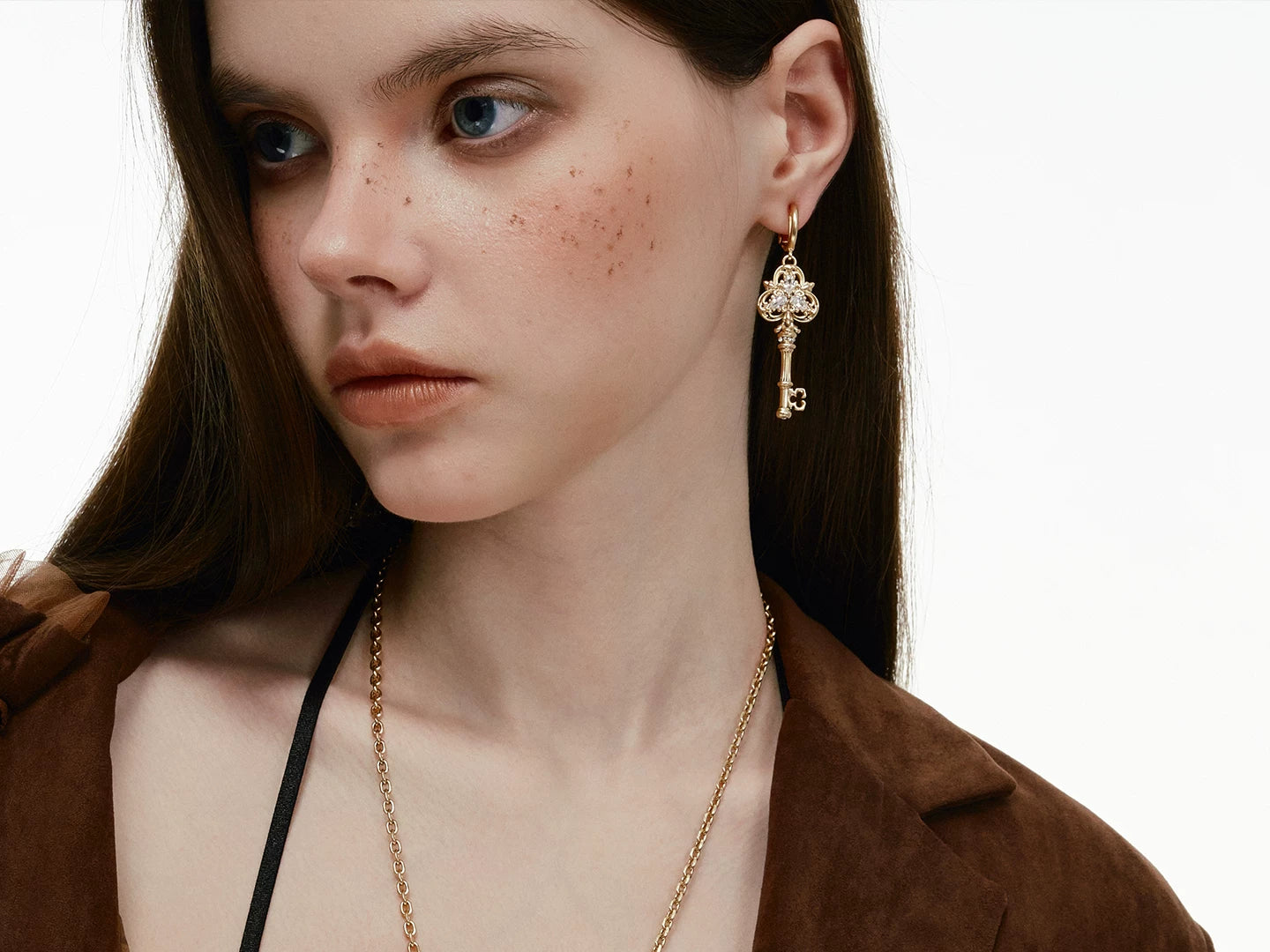 SUMIYAKI Vintage Embossed Key Earrings