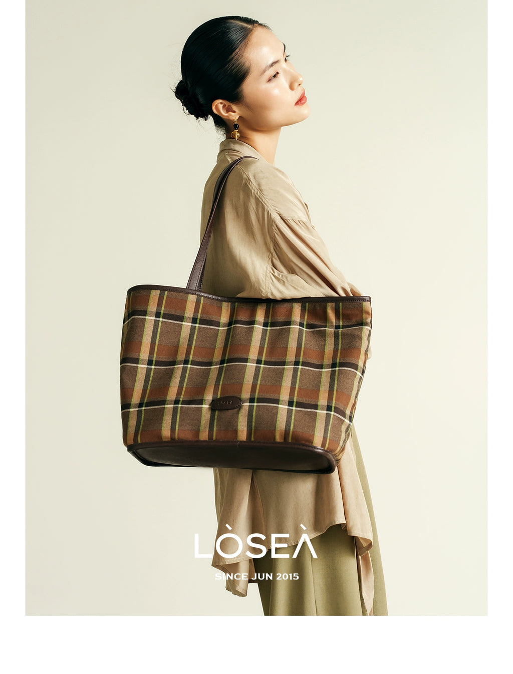 LOSEA "All Things Grow" Tie-dye flocking large-capacity tote bag