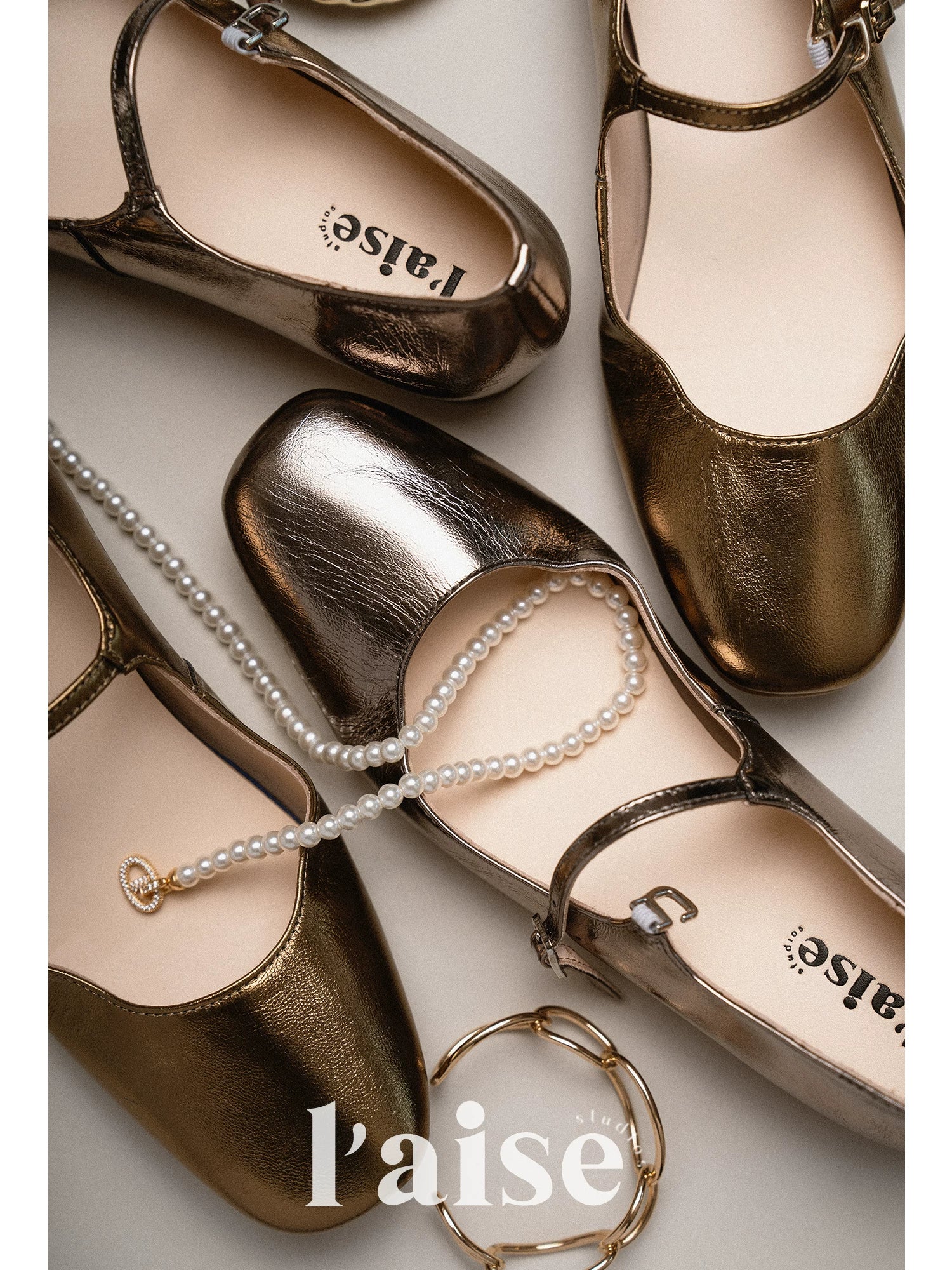 L'aise Pleated Cowhide Comfortable Shoes