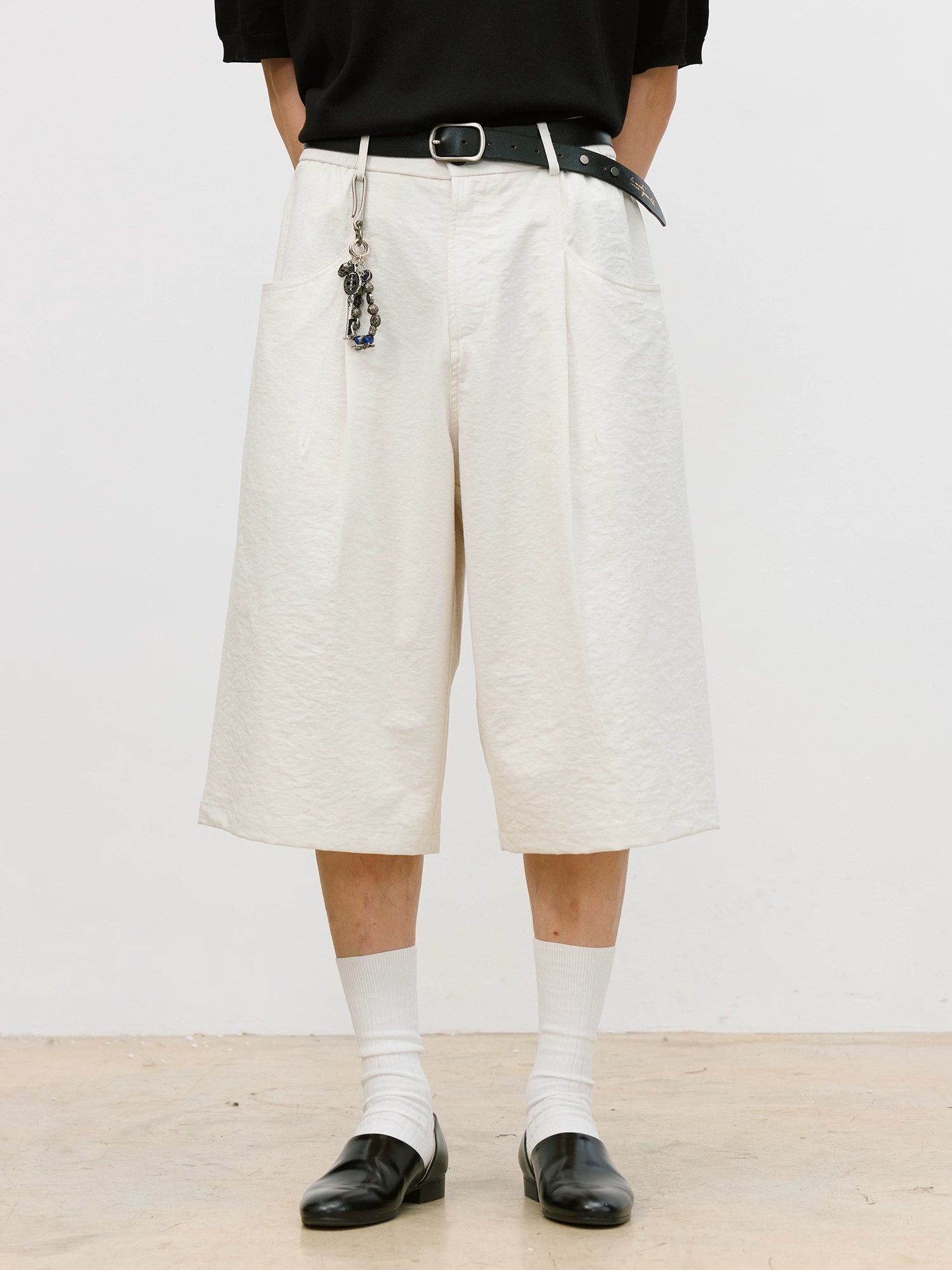 LR MADE Pleated Simple Seven-point Shorts