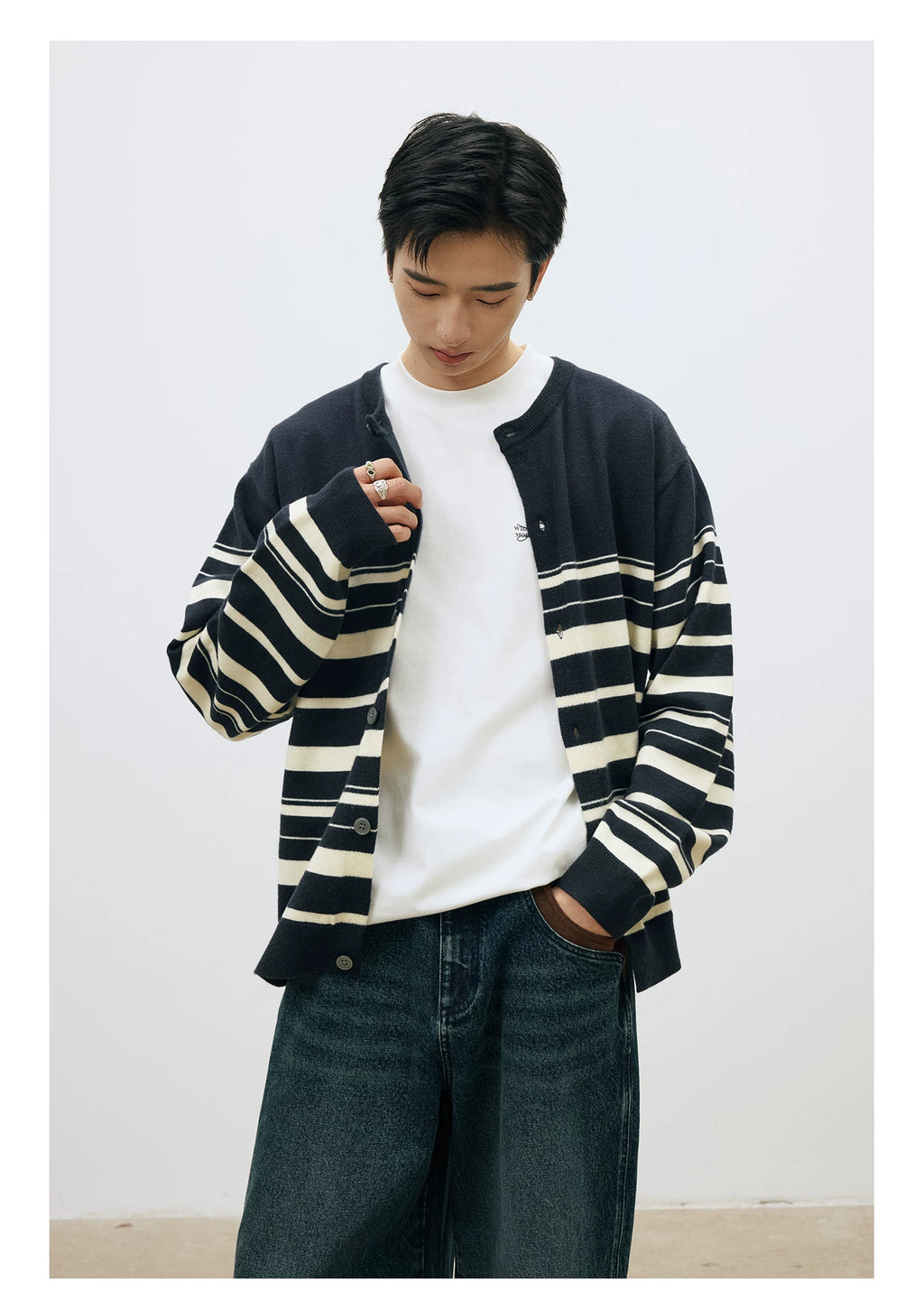 LR Irregular Contrasting Striped Casual Sweater