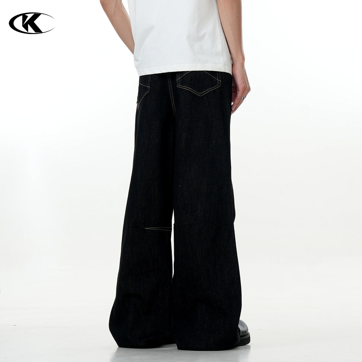 11KN Retro Three-dimensional Structure Washed Jeans