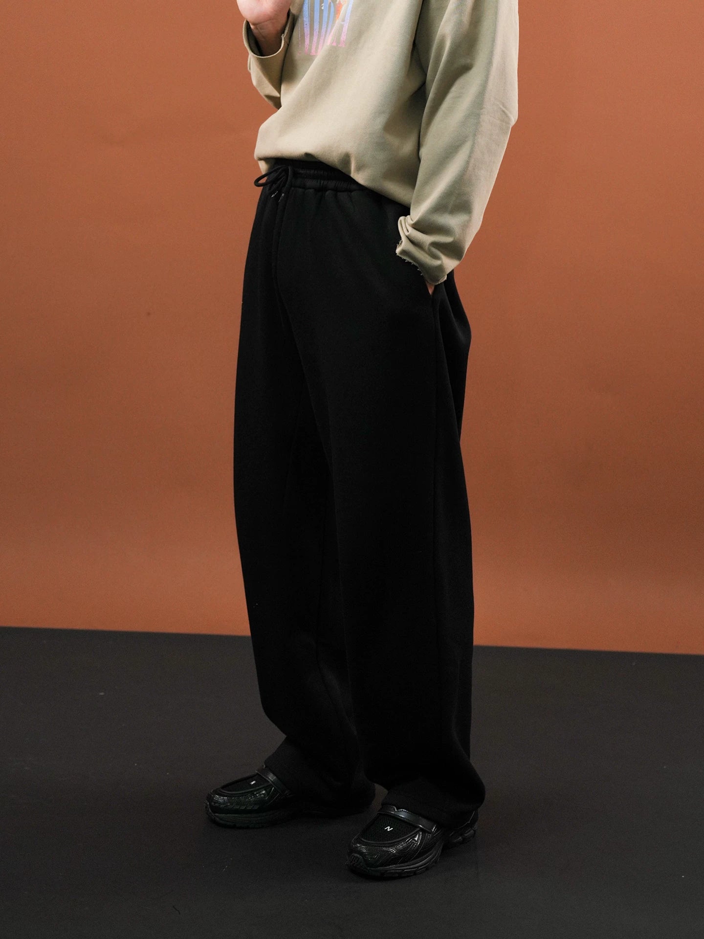 O3PARK Versatile Loose Fleece Sweatpants