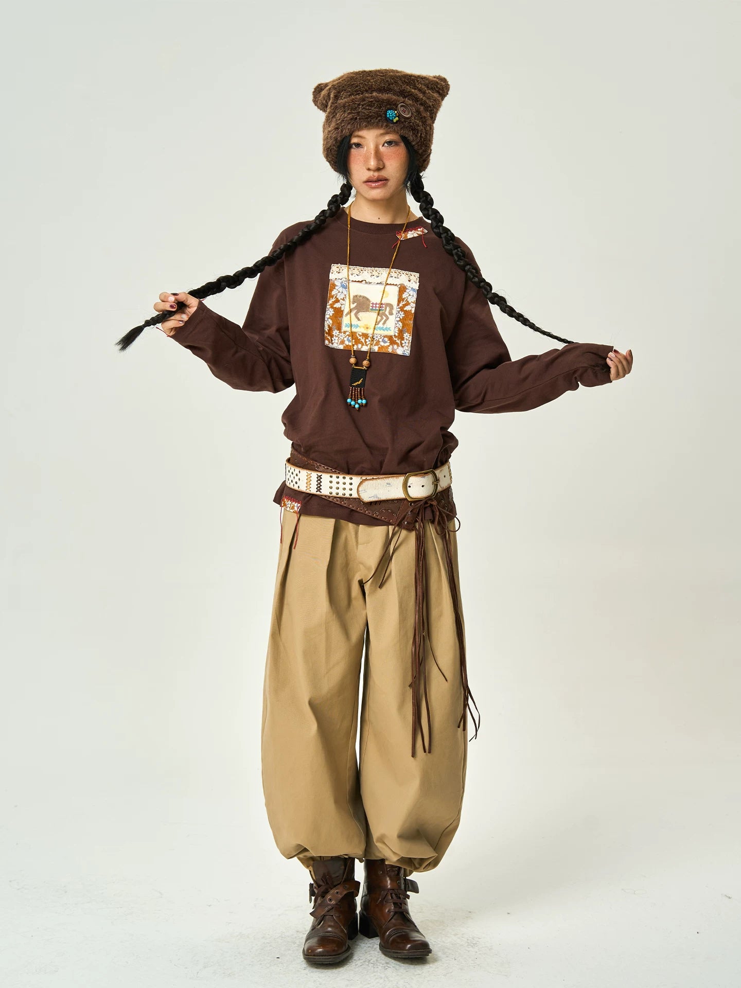 Enteralt Pony Yarn Patch Loose Long Sleeve