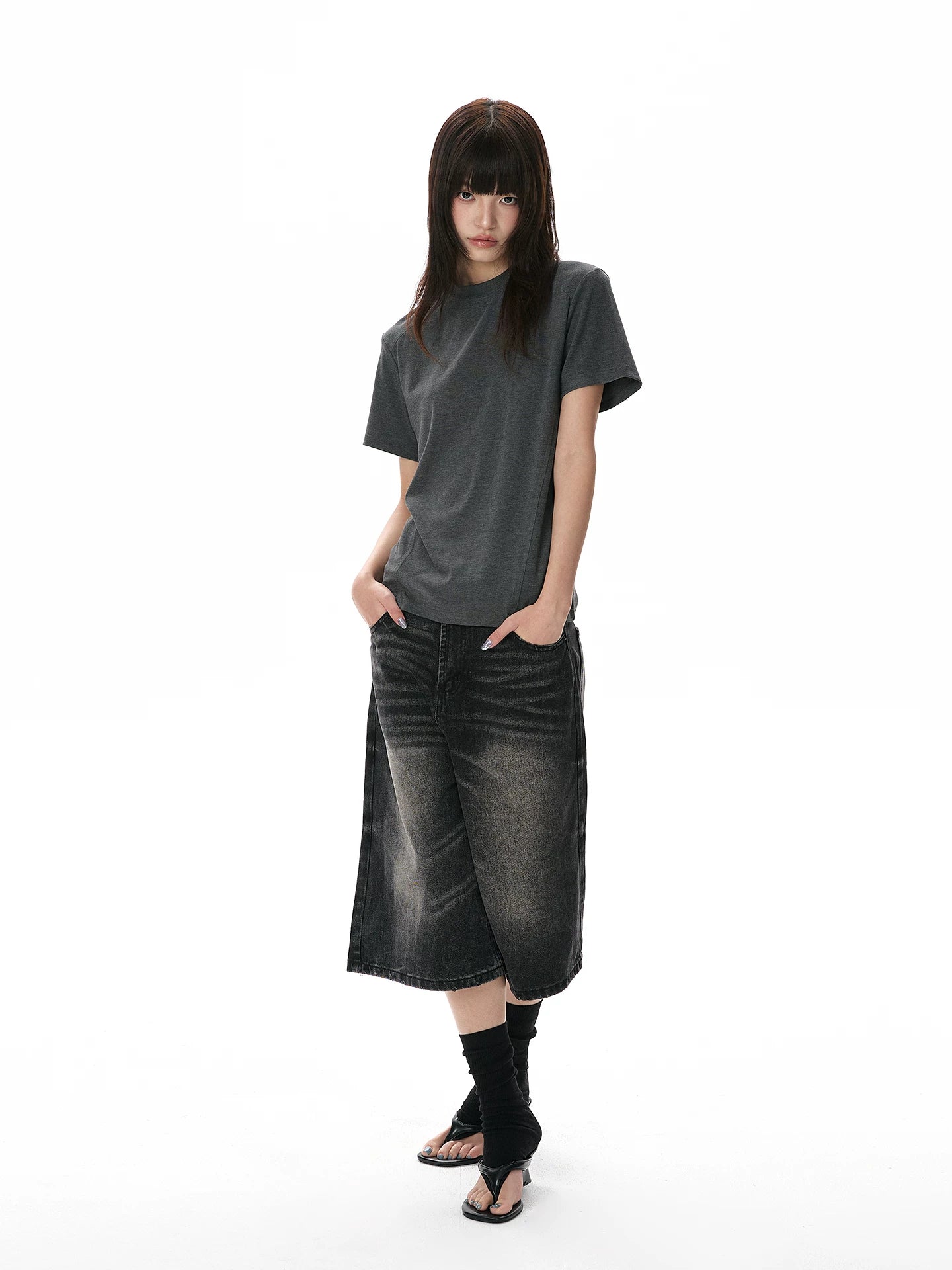 A PUEE Retro Denim Loose and Versatile Cropped Pants