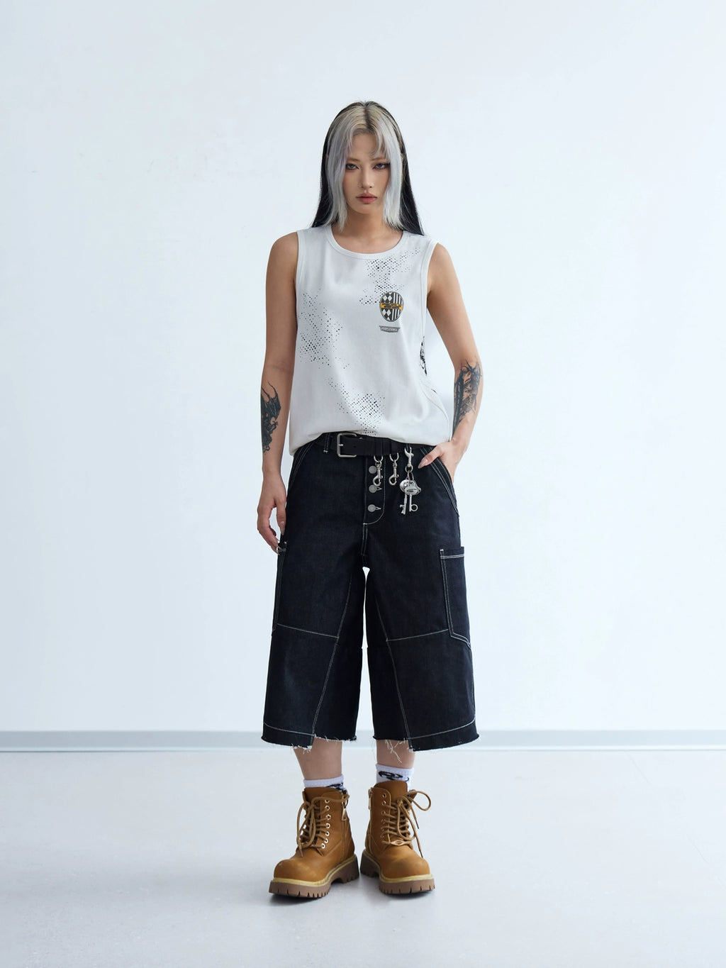 PEOPLESENSE Badge Print Old Primer Sleeveless Vest