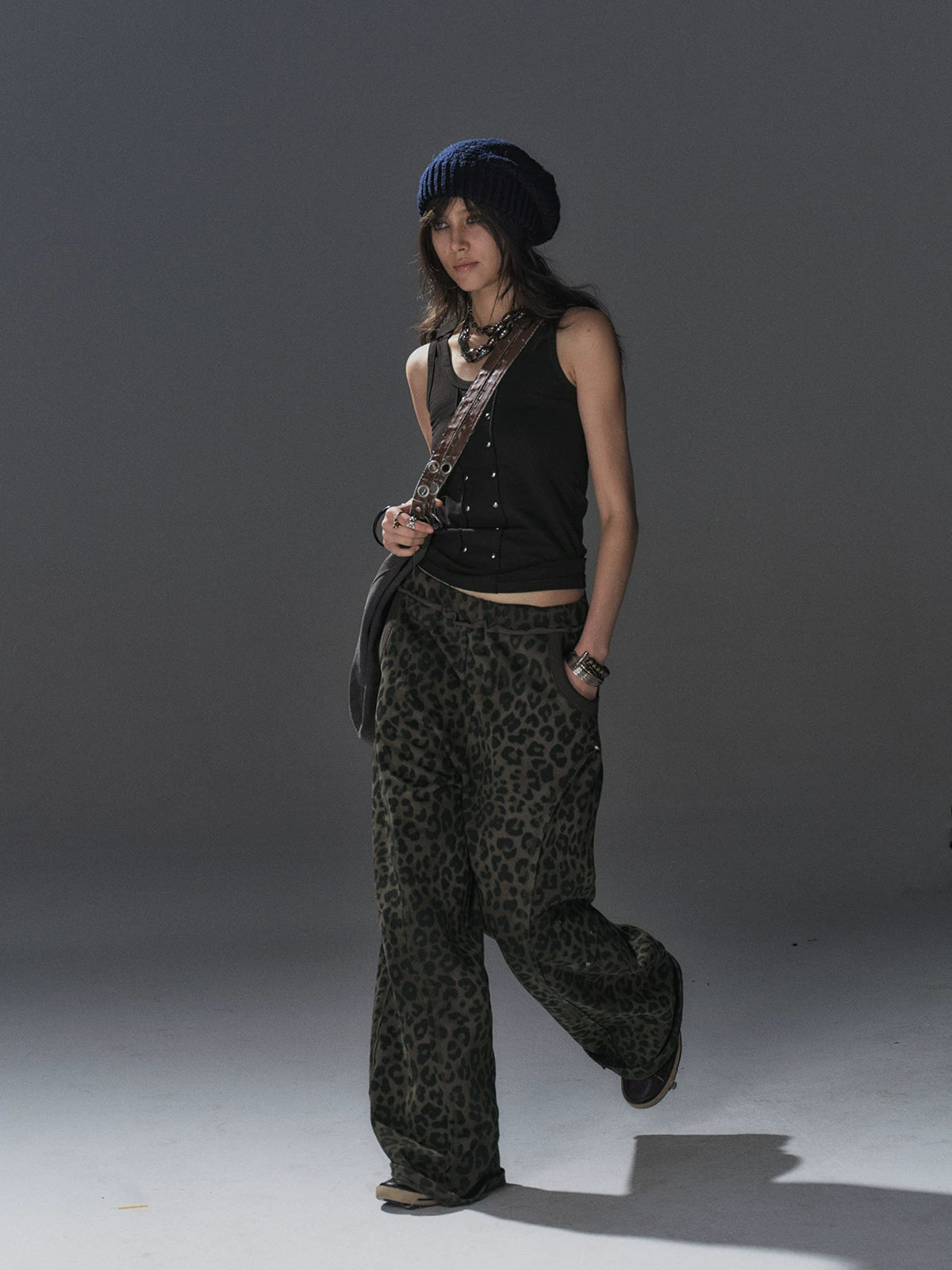 WearAndtear Leopard Print Burr Rivet Wide-leg Straight Sweatpants