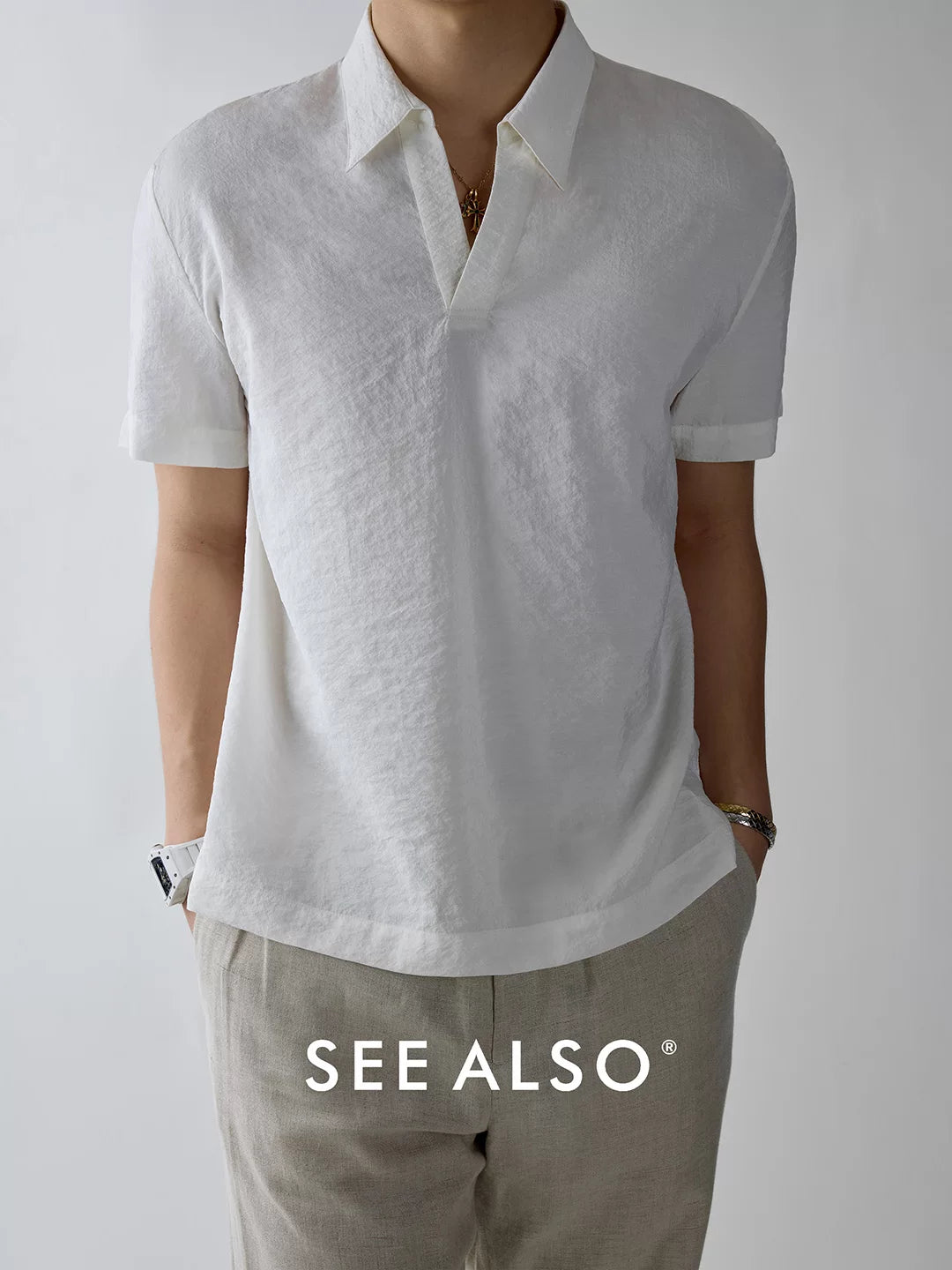 SEE ALSO Retro Simple High-end Tee