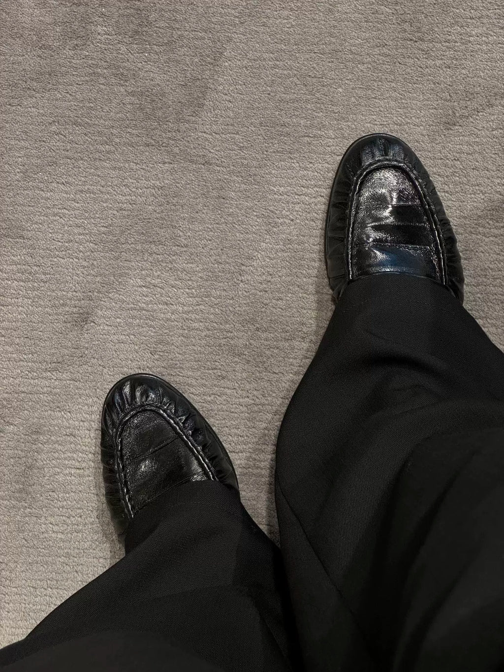 AMBSOM Pointed Eel Pattern One-pedal Leather Shoes