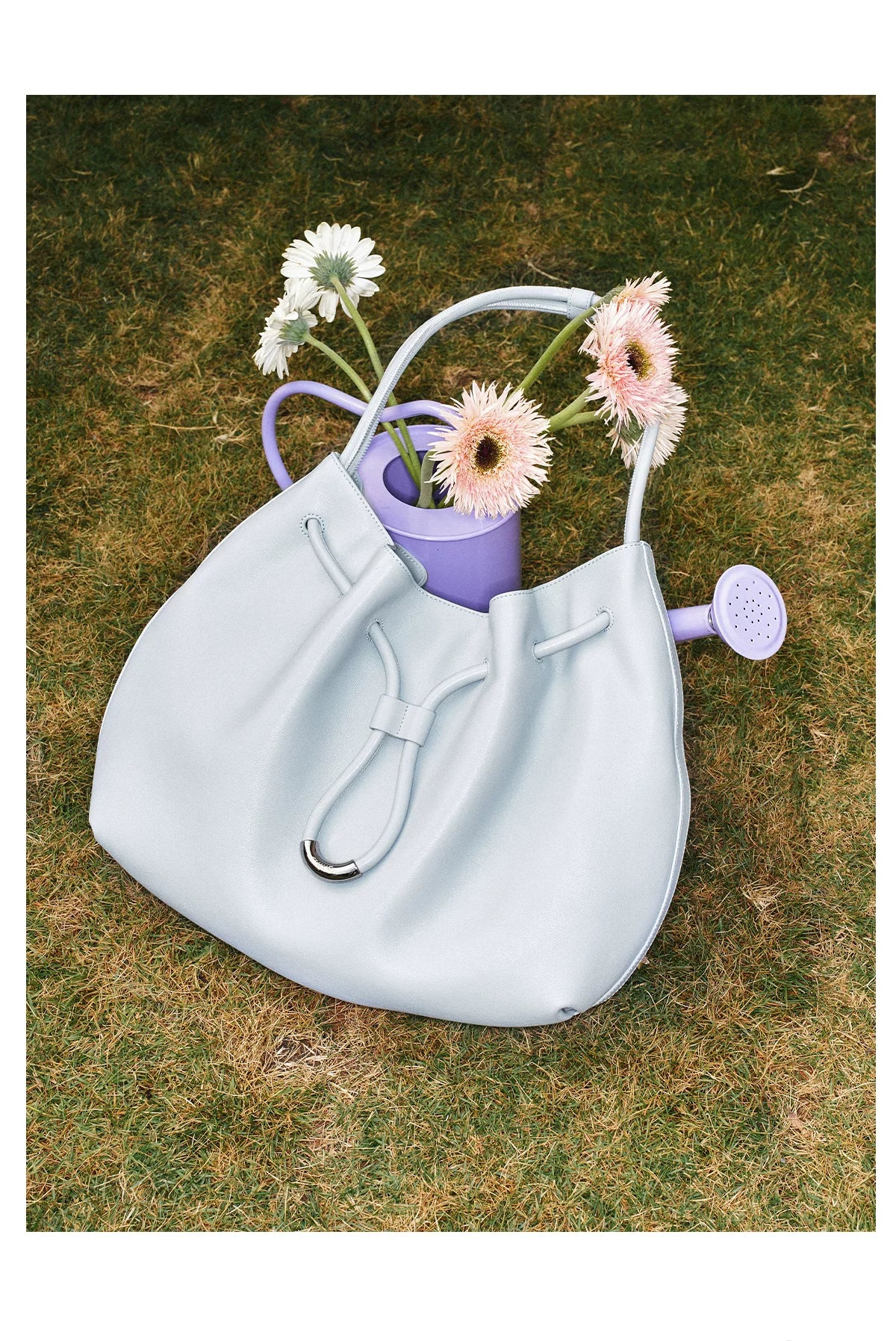 Muva Simple Large Capacity Shoulder Bag
