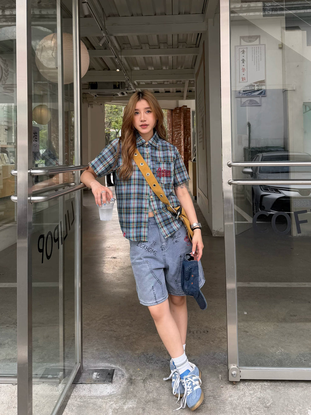CCYE Embroidered Front Shoulder Loose Plaid Short-sleeved Shirt