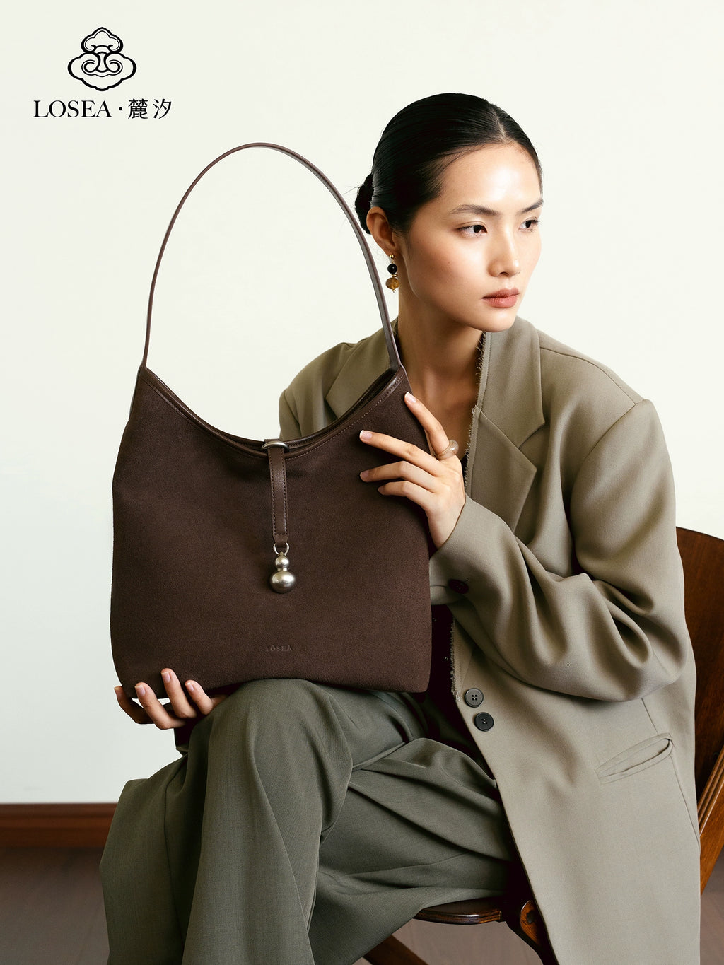 LOSEA Matte Leather Bucket Bag