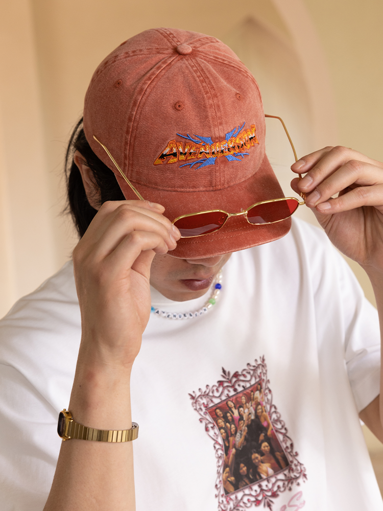 AVENUESON Embroidered Vintage Logo Curved-brimmed Baseball Cap