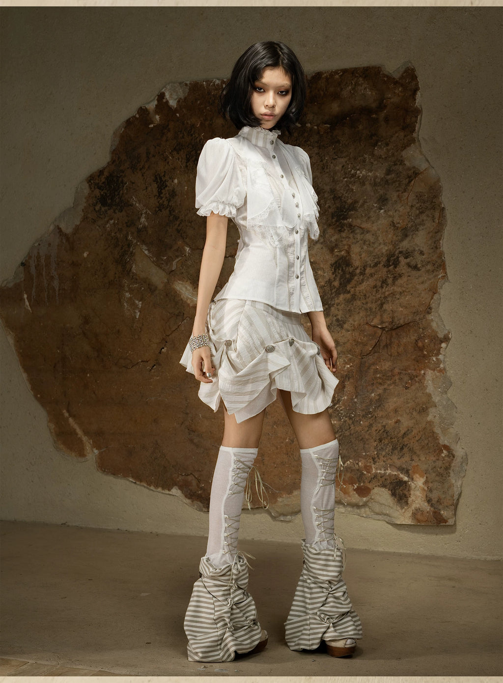 ARIADNAw Retro Bubble Sleeve Waist and Thin Shirt