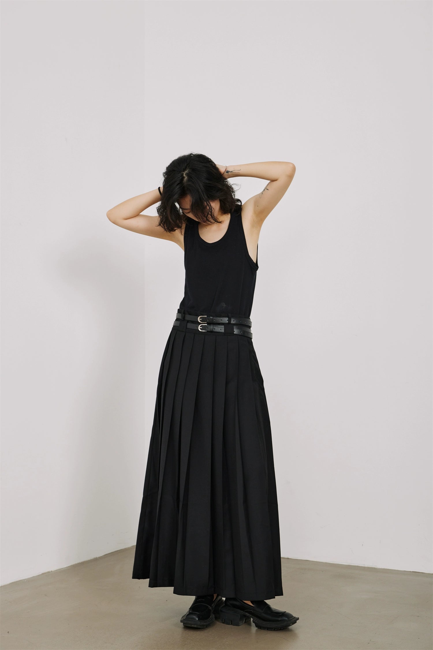 SUNYVONNE Skirt with Pleated A-word