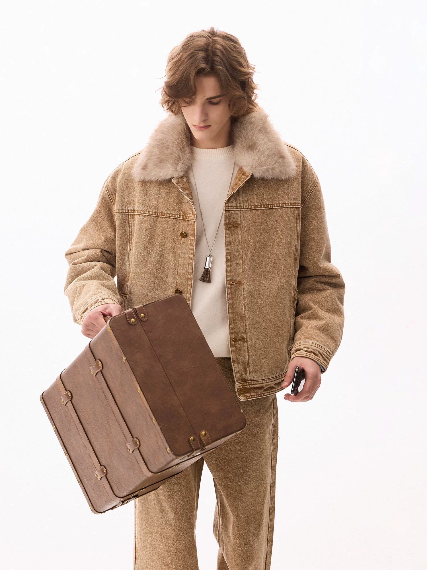 CHOR Removable Fur Collar Denim Jacket