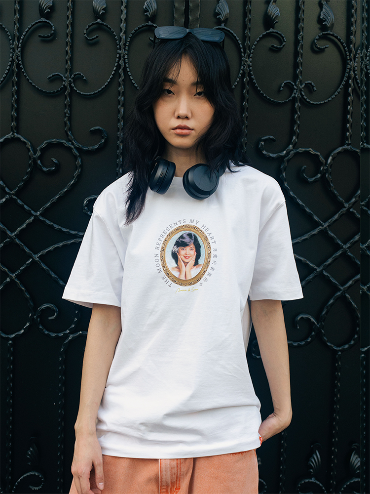 AVENUESON Portrait Commemorative Skateboard Casual Tee