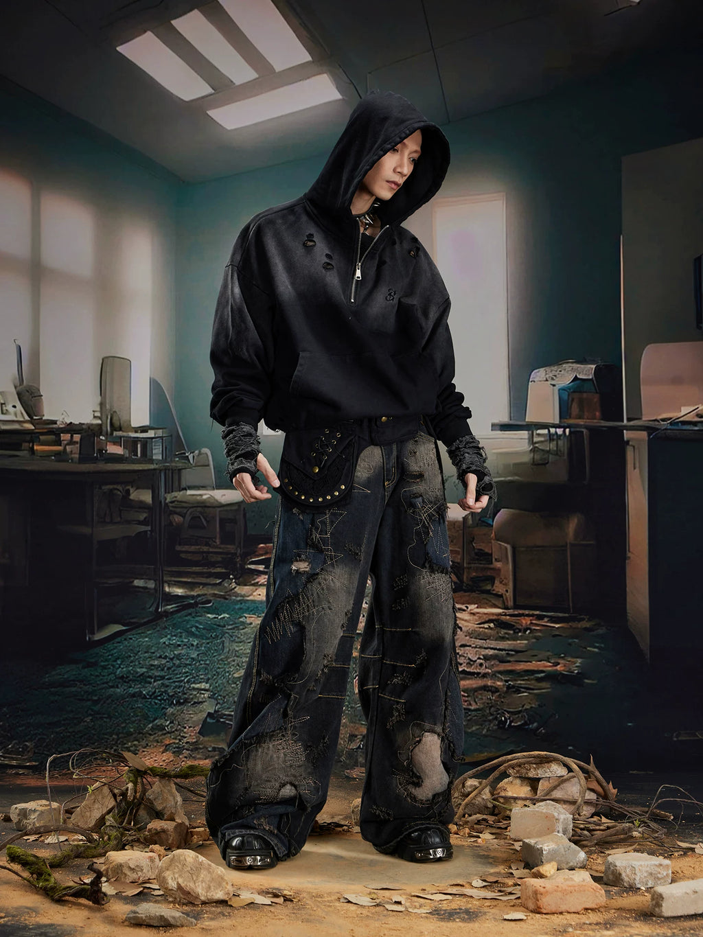 NOMANIAI Wasteland Heavy Industries Patch Old Rough Scimitar Jeans