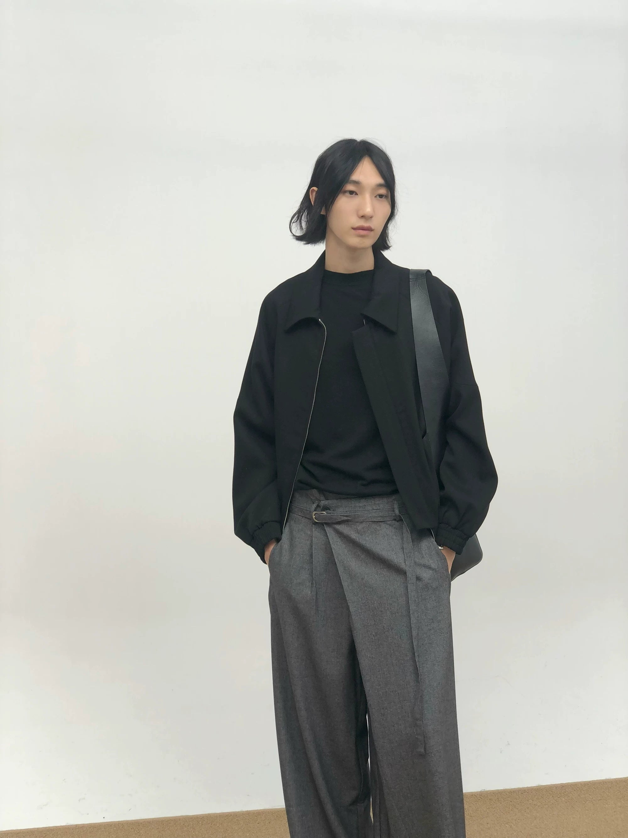 COLN Short Deconstructed Loose Zipper Jacket