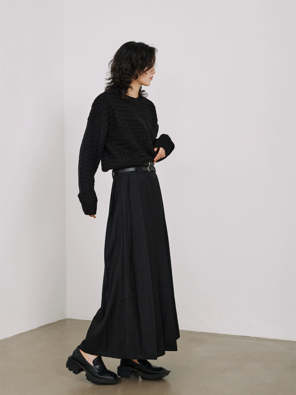 SUNYVONNE Skirt with Pleated A-word
