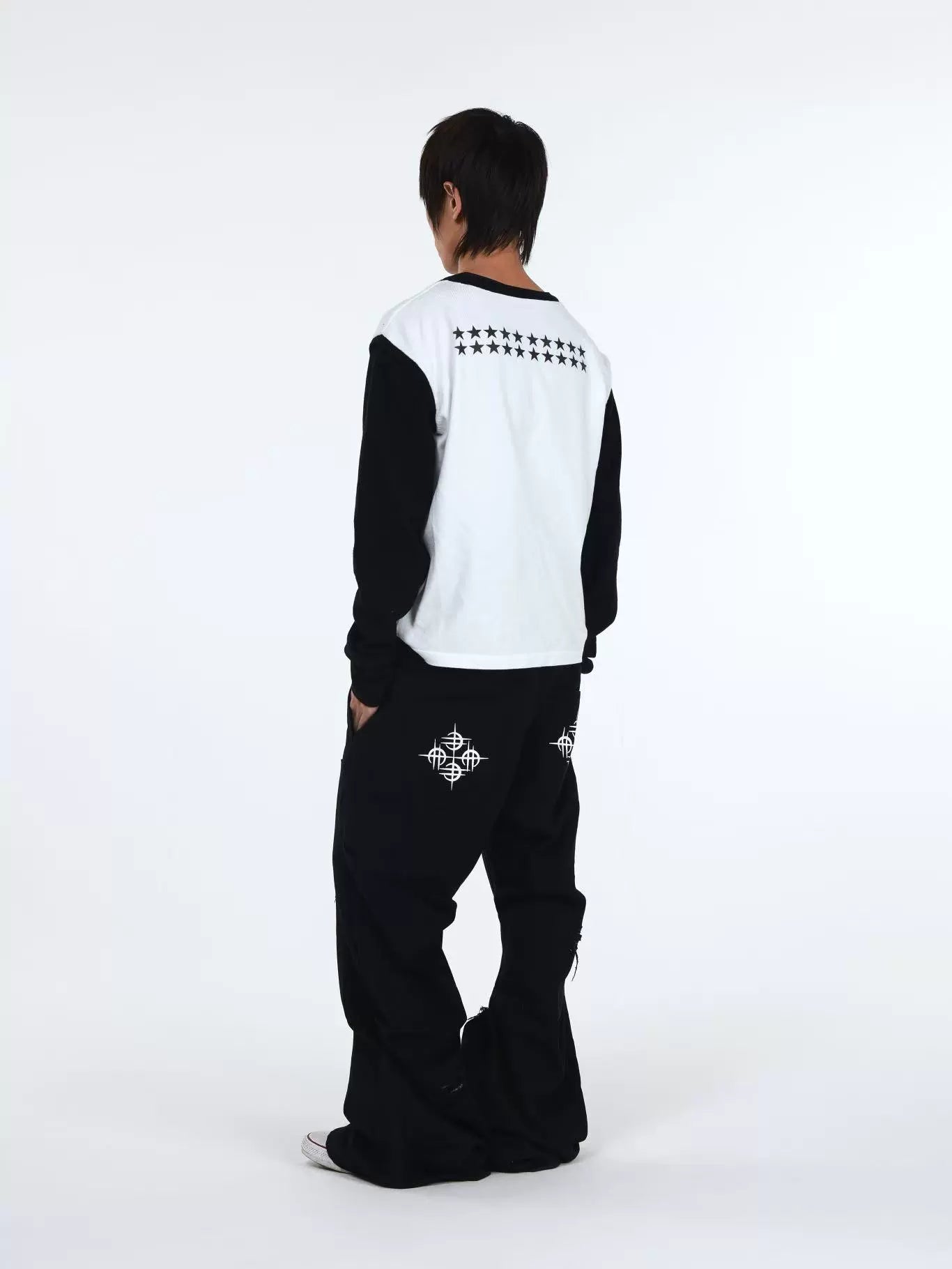 DETW Fun Spoof Tongue Contrasting Knitted Sweater