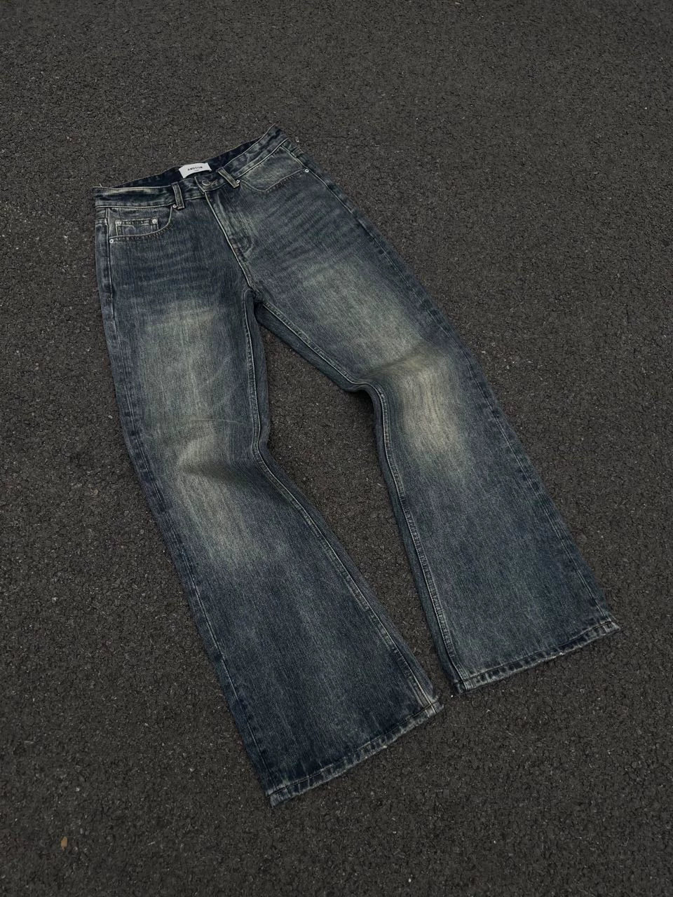 AMBSOM Smudged Distressed Slightly Pulled Loose Jeans