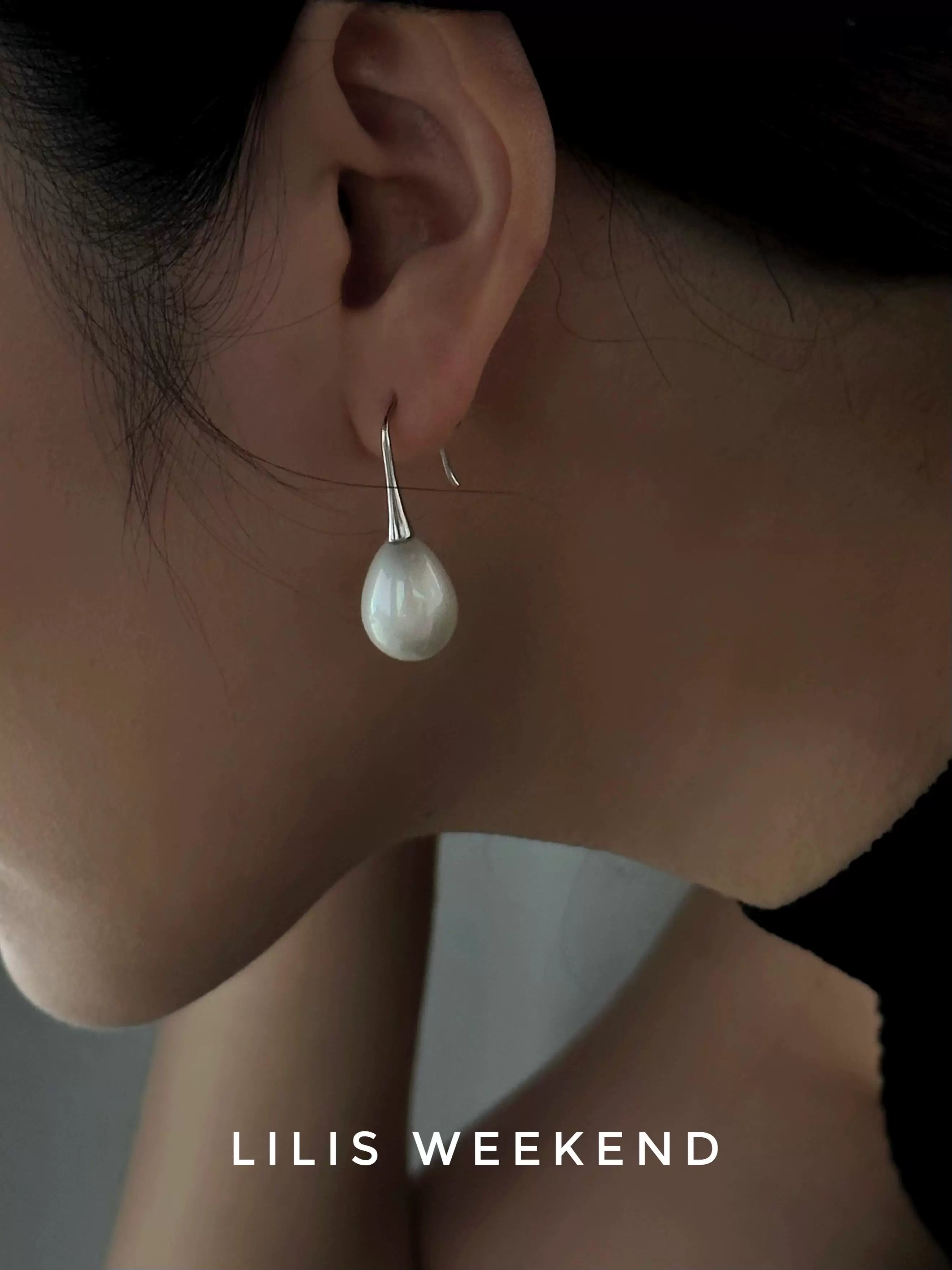 Lilis Weekend Premium Pearl Earrings