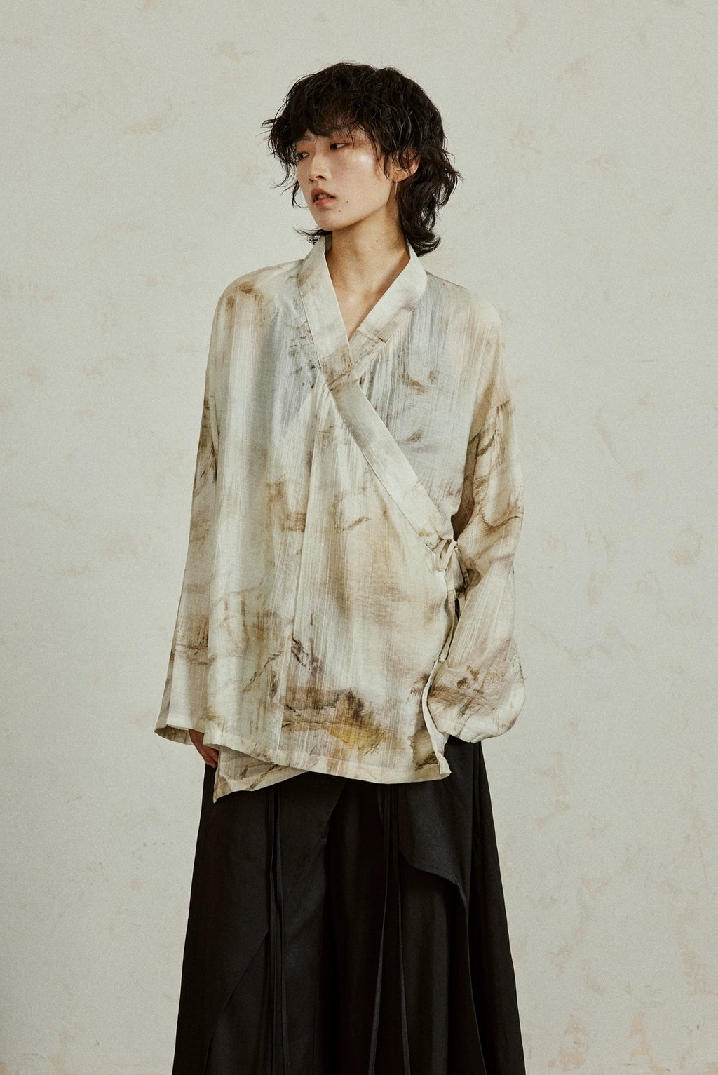 SUNYVONNE Diagonal Placket Strappy Long-sleeved Shirt