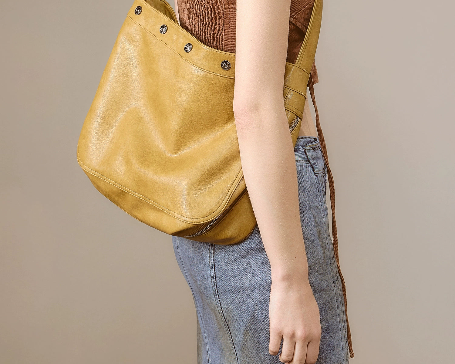 JACD Large Capacity Commuter Bucket Bag