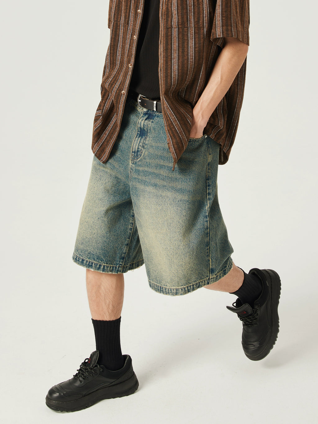 DIMC Retro Washed Yellowed Five-point Jeans