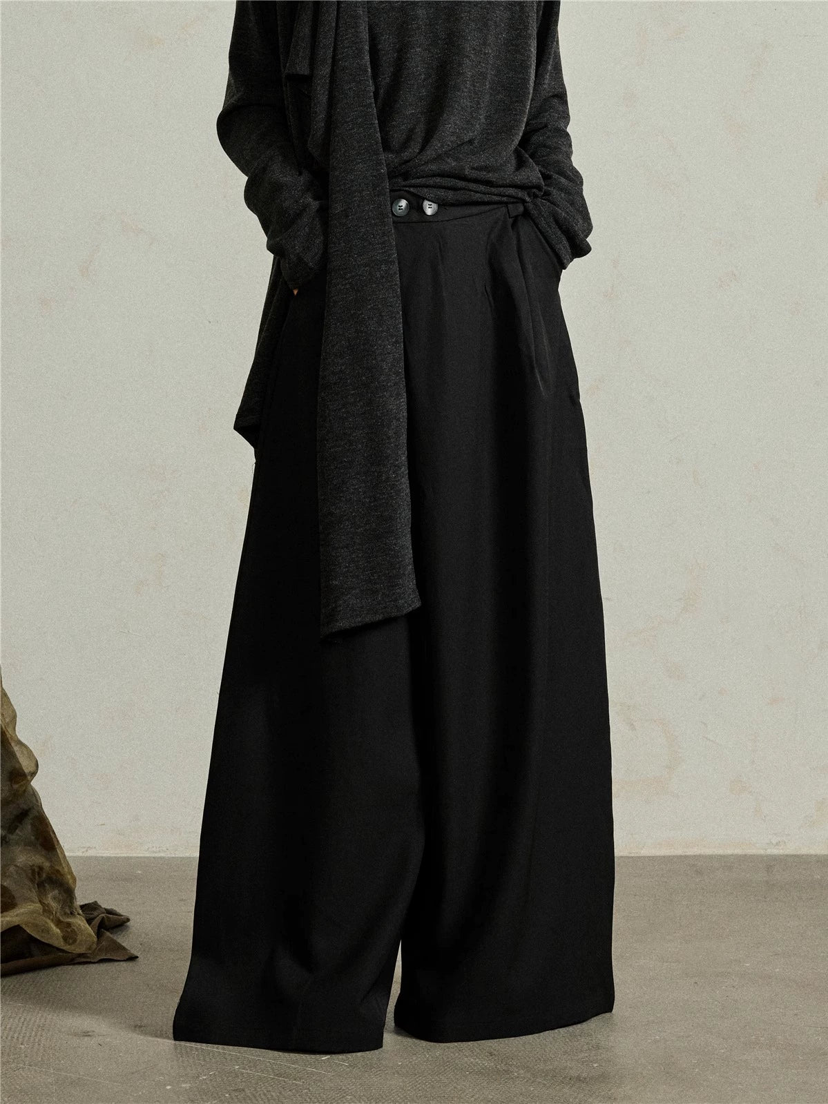 SUNYVONNE Double-button Diagonal Placket Suit Pants